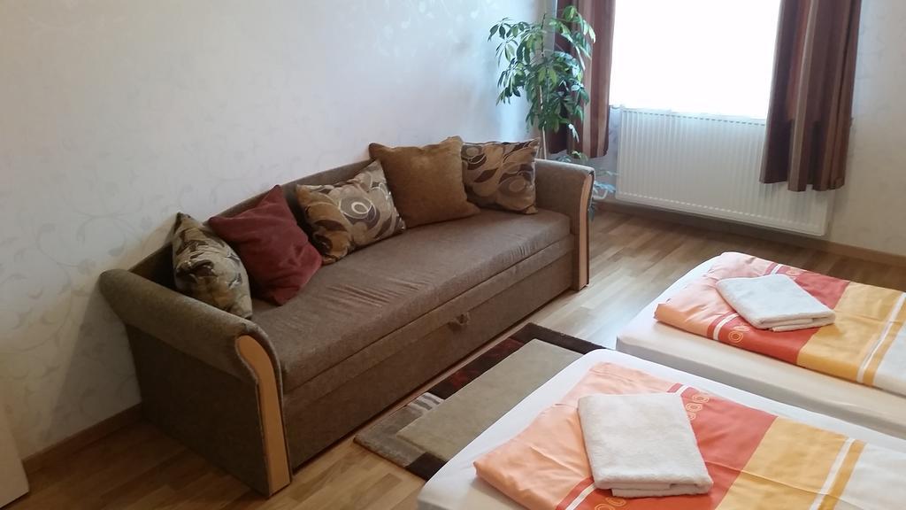 Ferienwohnung Fadora Apartman Tihany Zimmer foto