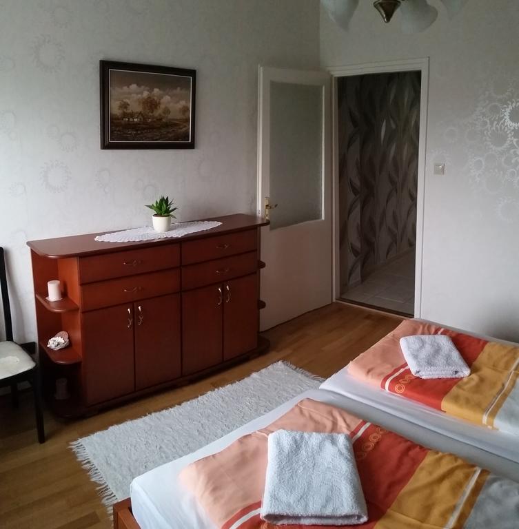 Fadora Apartman Tihany Zimmer foto